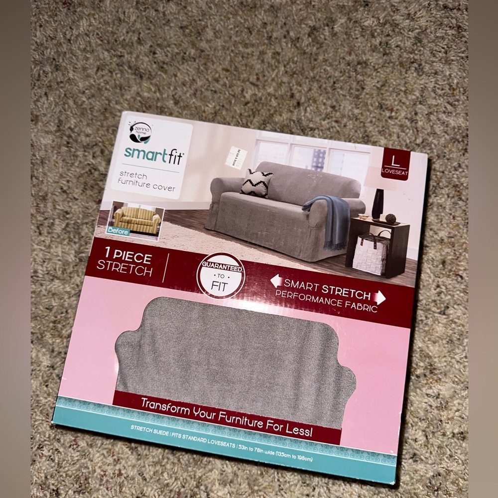 NWT smart fit couch stretch cover size large 🛋️